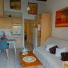 Appartement bord de mer, proche toutes commodités à pied, Plage de la Roquille, Climatisé, Wifi, Parking privé gratuit
