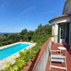 06BW - Superb mas provençal for 12 with swimming pool