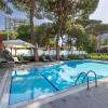 Hotel Adriatica con Piscina