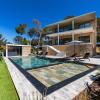 Appart Hotel - 4 Chambres - St Raph