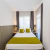 Lemon Hotel