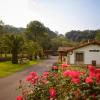 Piscina climatizada y cubierta 365 dias en Casa Rural con Encanto El Puentuco una de las casas mas valoradas de Cantabria