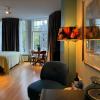 Décor Canal House