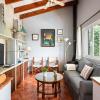 Villa Mari - con piscina privada y jardin en Calan Porter