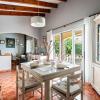 Villa Mari - con piscina privada y jardin en Calan Porter