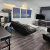 Modern Comfort Furnished 3-Bedroom Oasis in Vibrant Vancouver for Prime stays