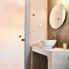 StayBridge Apartments, Mesongi