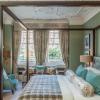 11 Cadogan Gardens, Chelsea, London SW3 2RJ, England.