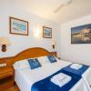 Hostal Doris - Adults Only