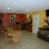 Redwood Inn - White Hall