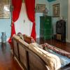 Vintage Balcony Guesthouse & Suites