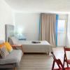Barandas Beachfront Apartment Ocean Outside
