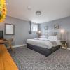 rooms@73
