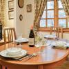 Toll Bridge Lodge