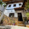 Tomor Shehu Guest House