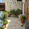 Kozakos Luxury House