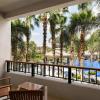 Dusit Thani LakeView Cairo