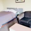 Plains Motor Inn