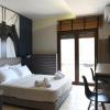 4 Seasons Luxury Apartments