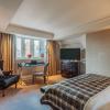 11 Cadogan Gardens, Chelsea, London SW3 2RJ, England.