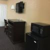 Redwood Inn - White Hall