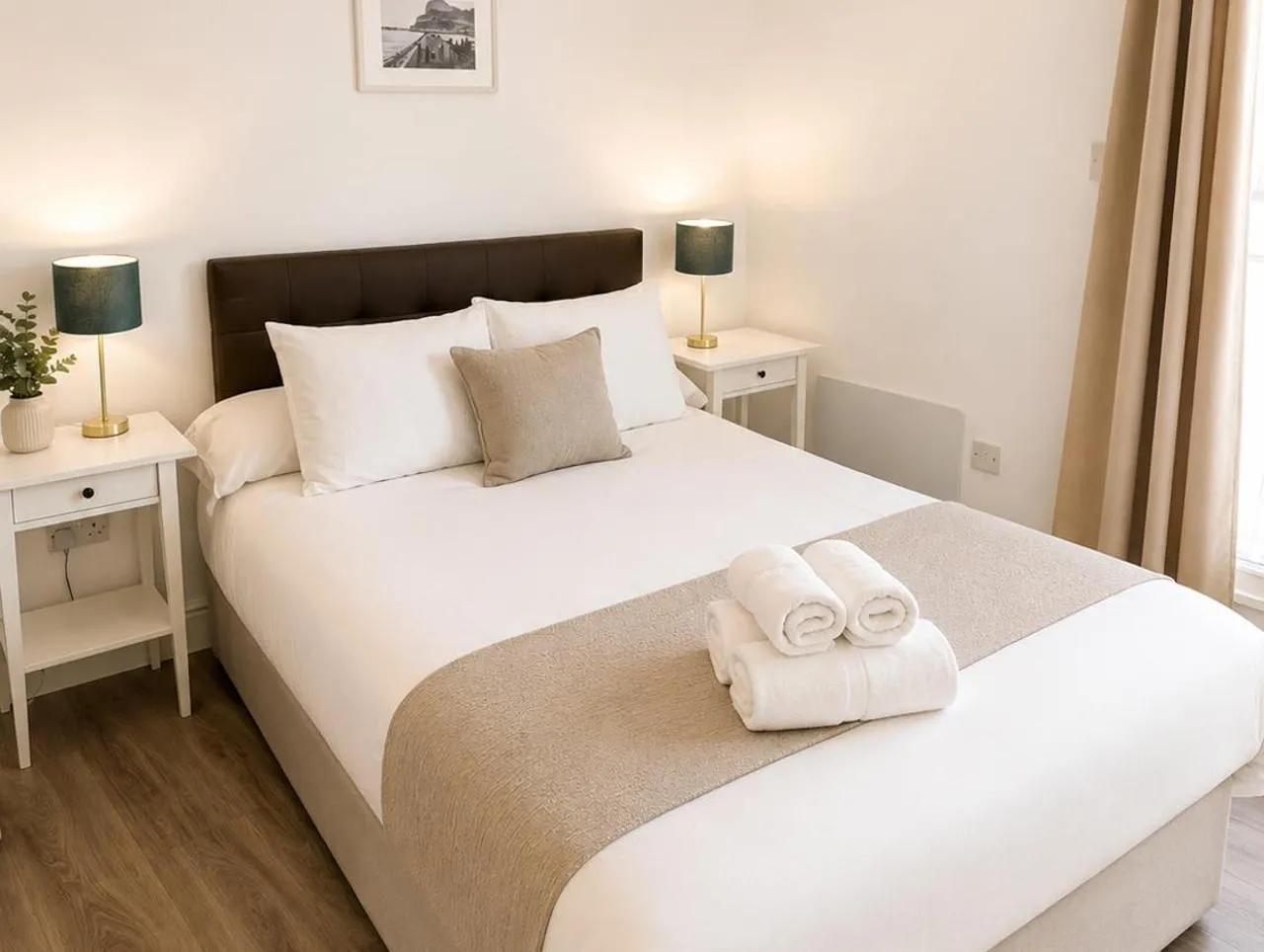 Grand Central House - Deluxe Two Bedroom - GibraltarStay Apartments