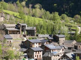 Aparthotel Areu, hotel in Areu