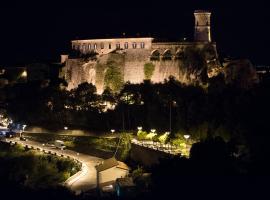 Hotel kuvat: Castello Di Caccuri Suites