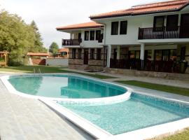 Hotel Aleksandrina, hotel in Kipilovo