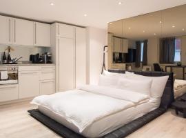 Top city center location by Airhome, hotell sihtkohas Zug