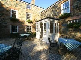 The Dixcart Hotel