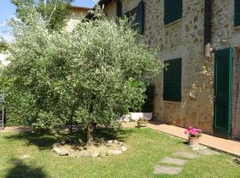 Foto di Hotel: Spacious Holiday Home in Mura with Garden