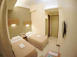 Gambaran Hotel: The Center Suites