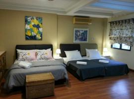 รูปภาพของโรงแรม: Kota Kinabalu Holiday Homes