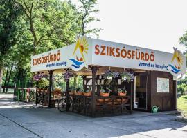 Zdjęcie hotelu: Sziksósfürdő Strand és Kemping