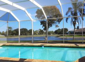 Foto do Hotel: Lakefront Pool Villa