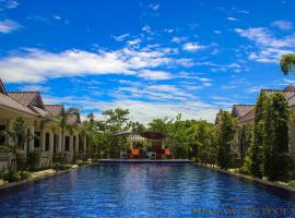 รูปภาพของโรงแรม: Thanawong Pool Villa