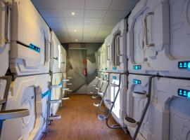 Izzzleep Aeropuerto Terminal 1, Hotel in Mexiko-Stadt