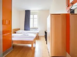 easyHotel Basel - self service and self check-in