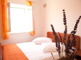 A picture of the hotel: Apartments Jaksic