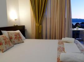 होटल की एक तस्वीर: Ampoulos Rooms & Apartments