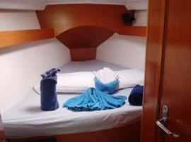 Hotel Foto: Arundel Yachting