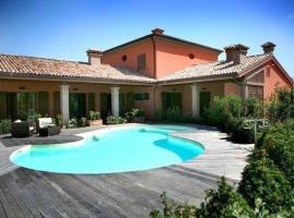 Agriturismo La Pecora Nera, hotel v destinaci Mulazzano