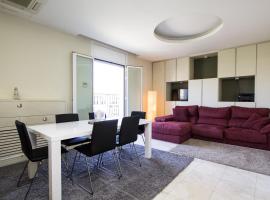 Hotel fotoğraf: Diagonal Luxury Apartment Barcelona