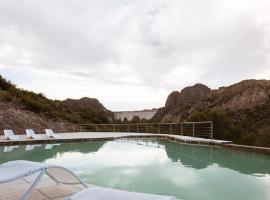 Bosque Divino Cabañas & Suites, hotel em Valle Grande