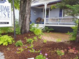 Holidae House Bed & Breakfast, hotel v destinaci Bethel