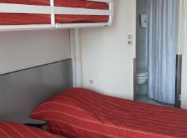 Hotel Photo: Premiere Classe Reims Est - Taissy