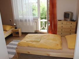 Hotel Photo: Apartman Lipova