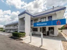 Motel 6-Norcross, GA - Atlanta Northeast, hotel in Norcross