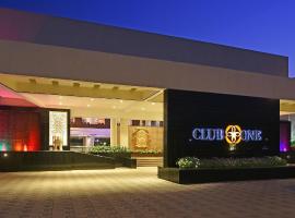 Hotel Foto: Club One